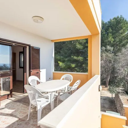 Giove-2 By Interhome Torre Vado