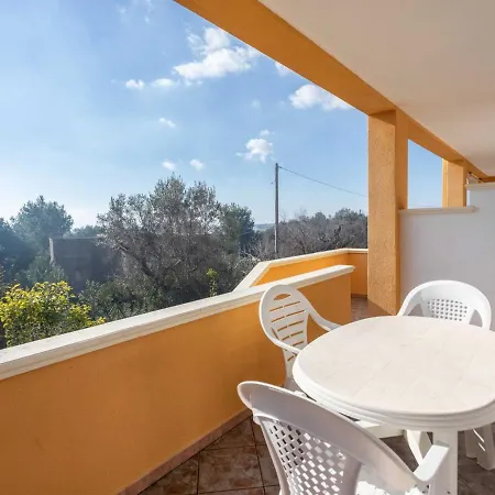 Giove-2 By Interhome Διαμέρισμα Torre Vado